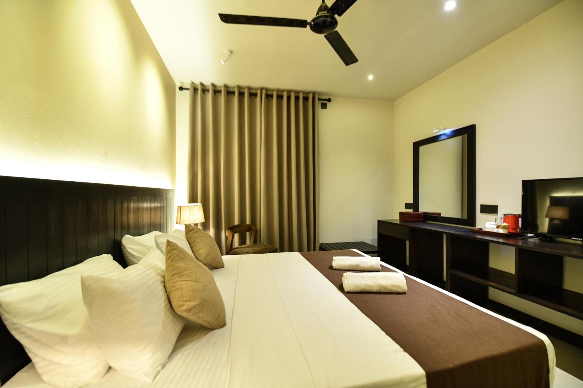 Hiriketiya Beach Resort 迪克韦勒 外观 照片